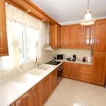 Spiti Christos Apartment, Viros *