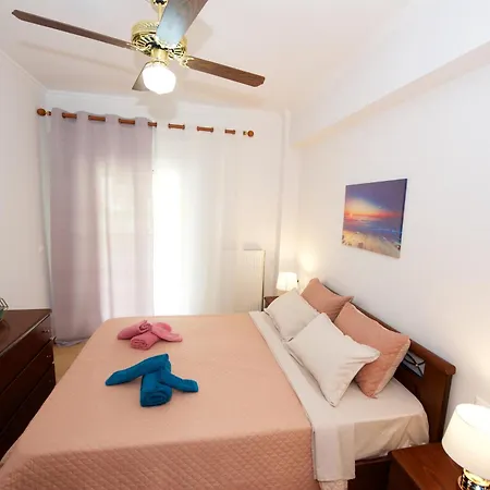 Spiti Christos Apartment, Viros