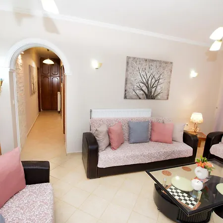 Spiti Christos Apartment, Viros * Corfu (city)