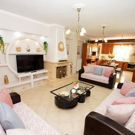 Spiti Christos Apartment, Viros Corfu (city)