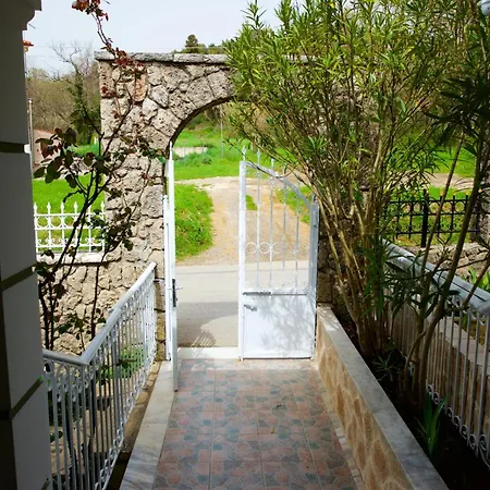 Apartman Spiti Christos Apartment, Viros *